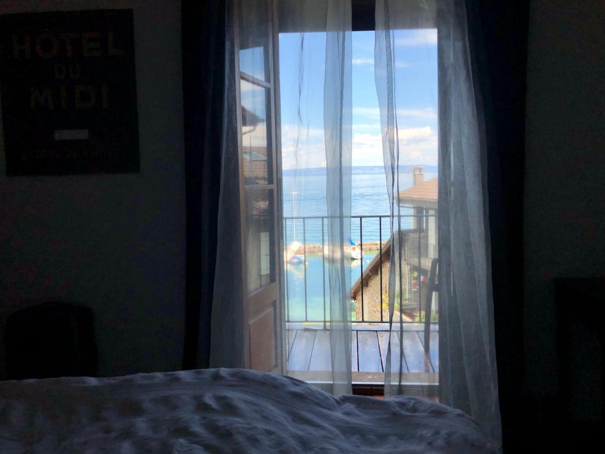 A Room With A View - Maisonnette Dans Bourg Medieval Au Bord Du Lac Leman 이브아르 외부 사진