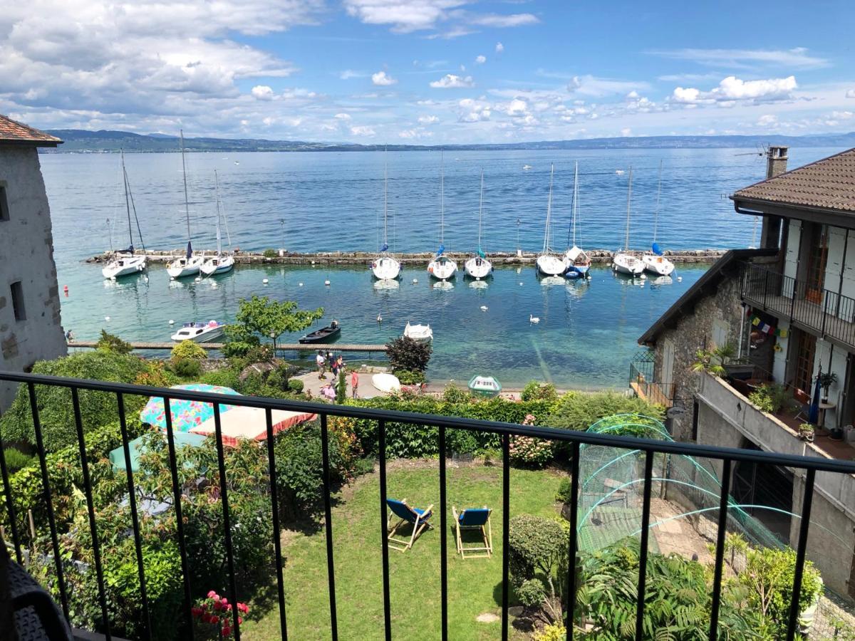 A Room With A View - Maisonnette Dans Bourg Medieval Au Bord Du Lac Leman 이브아르 외부 사진